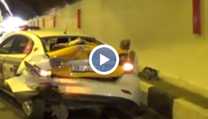 Четири автомобила, два от тях на чужденци се удариха при верижна катастрофа на ГП Е-79 между Симитли и Благоевград