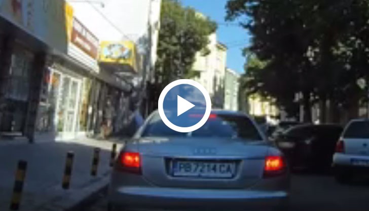 Нервен шофьор си разчиства пътя със стрелба във въздуха в Пловдив