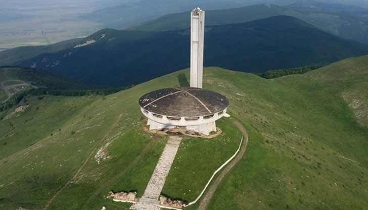 Пътуването е организирано с автобуси, на 30 юли Пътуването е организирано с автобуси, на 30 юли