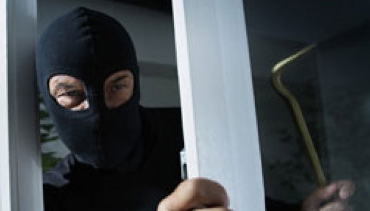 Отнети са моторна резачка и клапан за долно пълнене за около 5000 лева