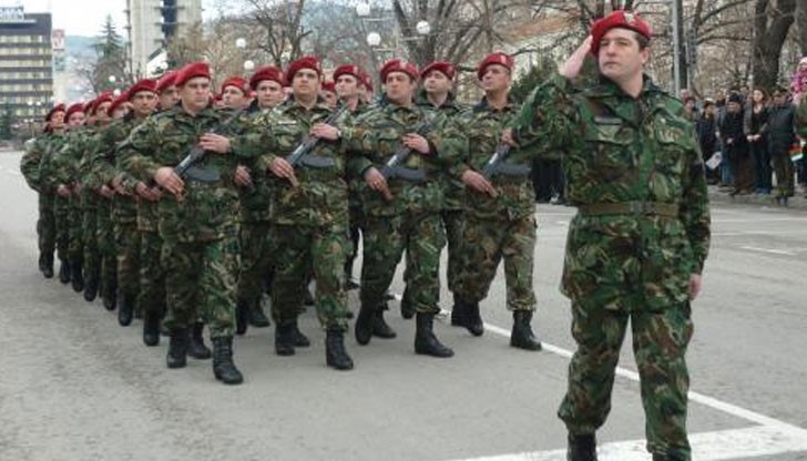 Над 70 % пък подкрепяли трудова повинност за неграмотните Над 70 % пък подкрепяли трудова повинност за неграмотните