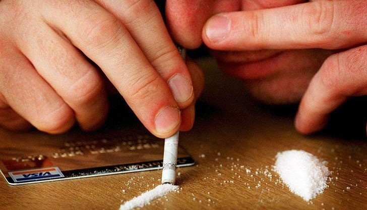 Непрекъснато спада възрастта при децата, използващи дрога