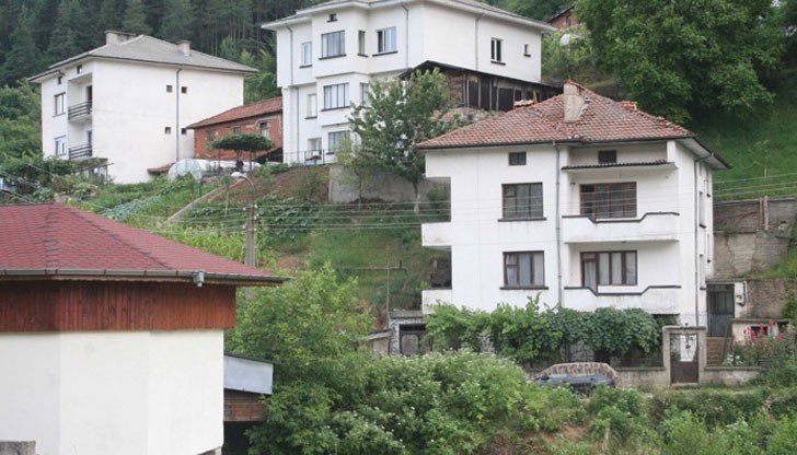 Трети ден продължава траурът в Неделино Трети ден продължава траурът в Неделино