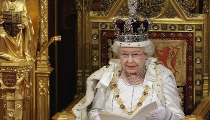 Британското кралското семейство обяви, че търси да назначи мияч на чинии Британското кралското семейство обяви, че търси да назначи мияч на чинии