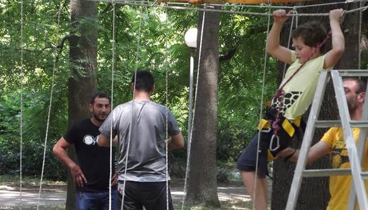 Спортна надпревара се проведе в Парка на младежта с участието на 65 деца