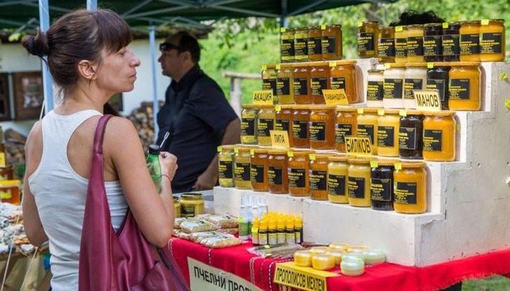 Събитието, което се проведe на 9 и 10 юли събра над 30 производители на мед, продукти от мед и инвентар, свързан с пчеларството