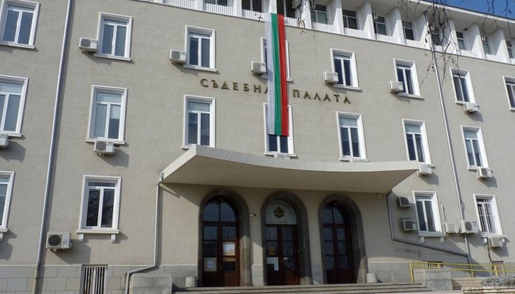 Осъден е 17-годишен младеж, карал друг, по-малък възпитаник от дома да проституира с мъже