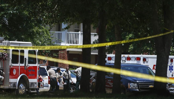 Заради кървавата драма е задържана за разпит майката