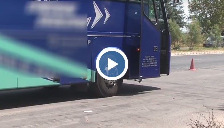 Автобус по линията София-Дулово остана без знака си за технически преглед, след проверка на изхода на Русе