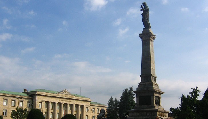 Мариян Димитров пита кмета на града за незаконосъобразното уволнение на арх. Рангелов Мариян Димитров пита кмета на града за незаконосъобразното уволнение на арх. Рангелов