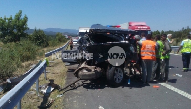 Пътникът в джипа е загинал, а шофьорът е откаран в болница