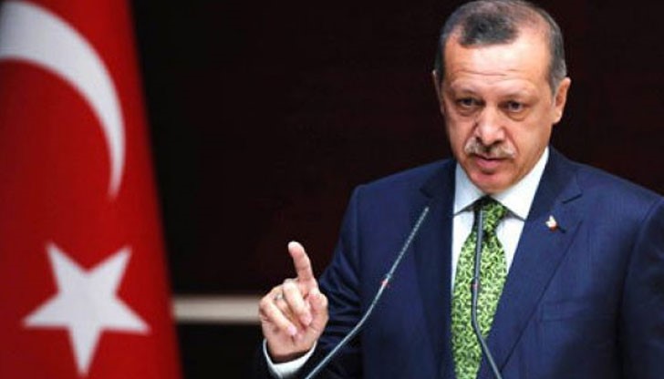 Турският президент отказа да изключи смъртно наказание за хилядите хора, арестувани след неуспешния преврат