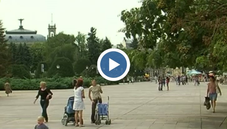 Всеки петък и събота професионални екскурзоводи ще разхождат туристите в центъра на дунавския град