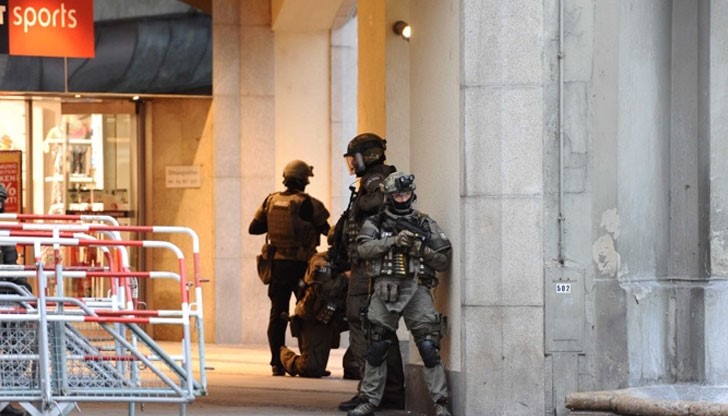 Стрелбата е започнала в „Макдоналдс“