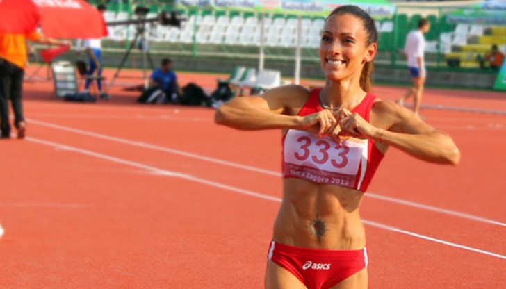 Тя завърши втора след англичанката Дина Ашър-Смит Тя завърши втора след англичанката Дина Ашър-Смит