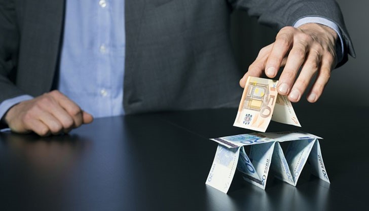 Т.нар. популярни каси се обявяват пред обществото като малки банки и обещават грандиозни лихви от 15% годишно Т.нар. популярни каси се обявяват пред обществото като малки банки и обещават грандиозни лихви от 15% годишно