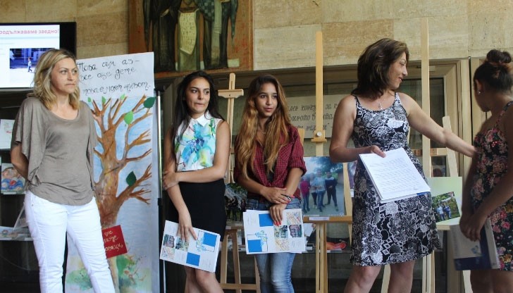Днес в Русе се откри благотворителна изложба под мотото „Това съм аз – все още дете, а това е моят живот!“