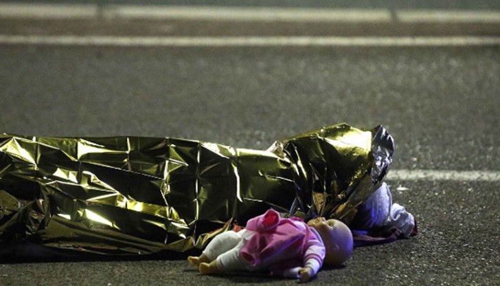 Корин Рай публикува своето виждане за кървавата баня във френския град