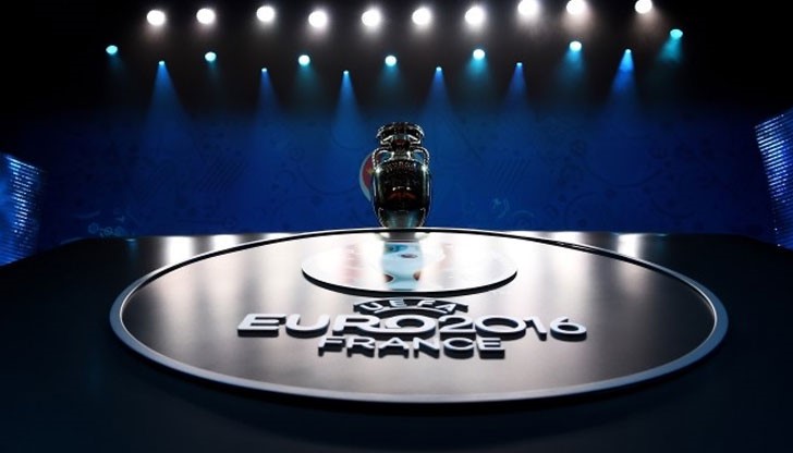 Най-атрактивните снимки, изпратени от футболни фенове ще бъдат подредени в изложба в Посолството на Франция