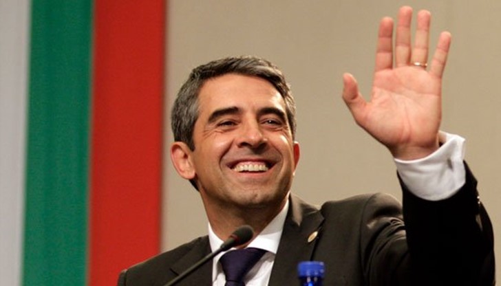 Той е започнал да подковава кариерата си за Брюксел още със стъпването си на „Дондуков" 2