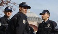 Изритаха още 2000 полицаи в Турция