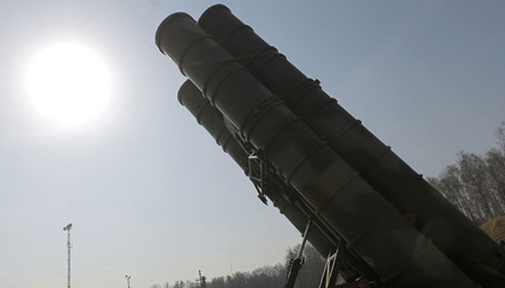 Дислоцираните на полуострова руски военни са получили зенитно-ракетен комплекс С-400 "Триумф"