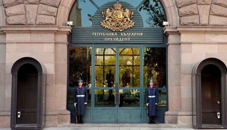 Предстои смешен лов на кандидат-президенти. И още по-смешни избори Предстои смешен лов на кандидат-президенти. И още по-смешни избори