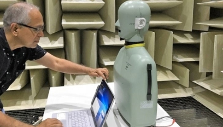 „Бях вътре само 5 минути и едва не се побърках”, разказва впечатленията си журналистът Мат Вайнбергер