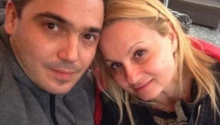 Певицата живее с приятеля си Иван Ченов