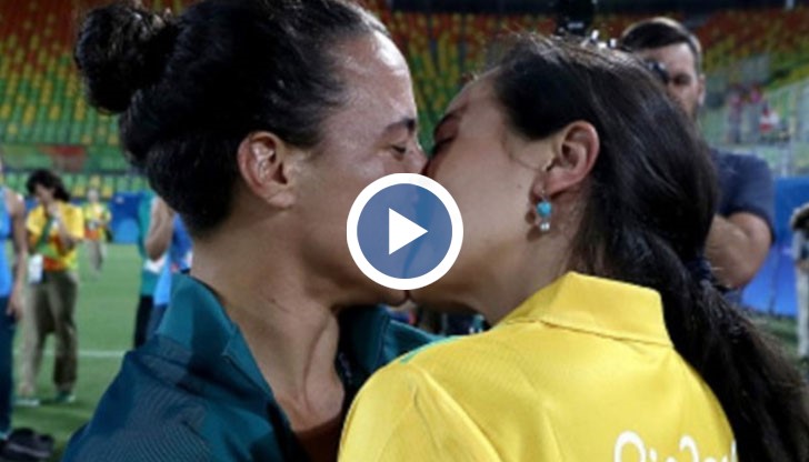 Марджори Еня влезе на терена и предложи брак на Исадора Серуло от отбора на Бразилия