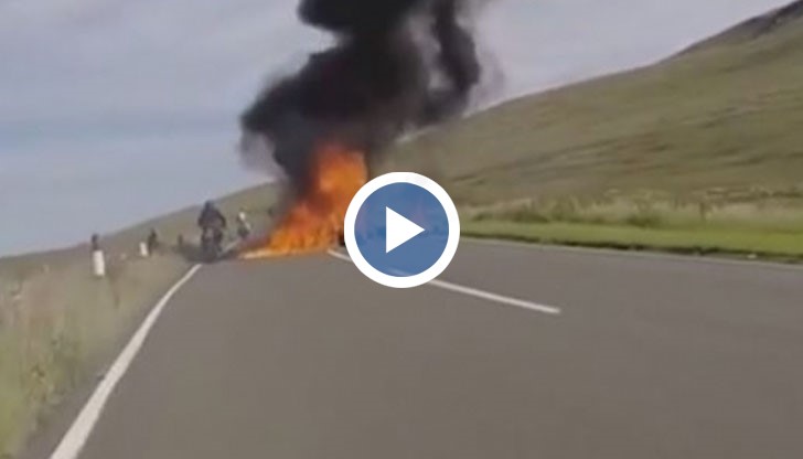 С кадрите майката се надява да вразуми младежите, склонни към безразсъдно поведение на пътя