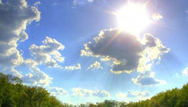 Вълнението на морето остава силно, температурата на водата и въздуха се изравнява - 26 градуса Вълнението на морето остава силно, температурата на водата и въздуха се изравнява - 26 градуса