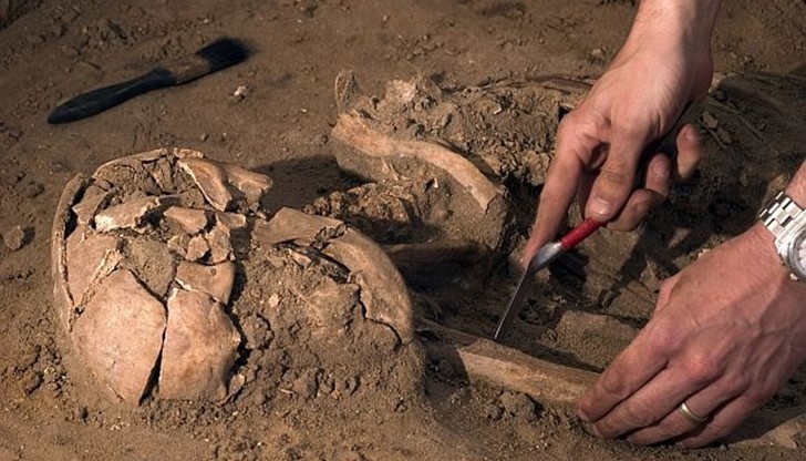 Археолози в Гърция направиха зловещо откритие на южен планински връх, посветен на бог Зевс Археолози в Гърция направиха зловещо откритие на южен планински връх, посветен на бог Зевс