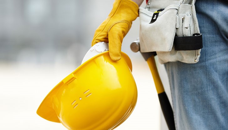 На място има екип, който разследва злополуката