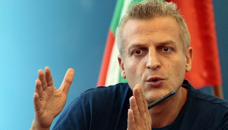 Здравният министър обеща, че с новите правила за лечение на деца в чужбина, няма да има такива нарушения Здравният министър обеща, че с новите правила за лечение на деца в чужбина, няма да има такива нарушения