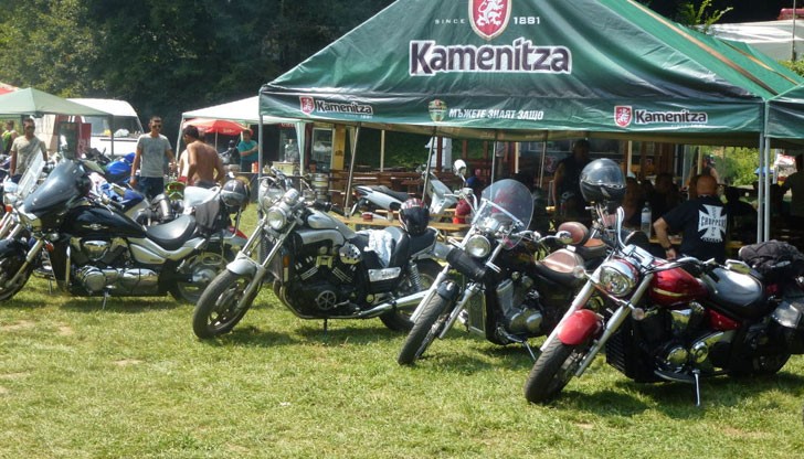 Другата седмица "Лудогорски братя", заедно със сродни клубове от Русе и Шумен, заминават за Варна Другата седмица "Лудогорски братя", заедно със сродни клубове от Русе и Шумен, заминават за Варна