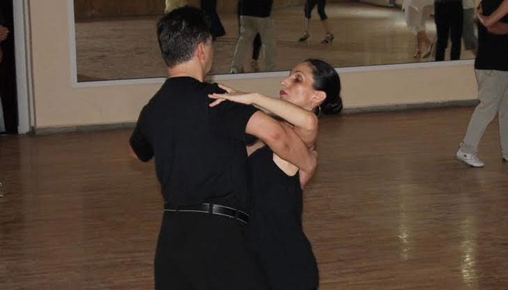 Танцовият спектакъл ще се осъществи на площада пред Държавна опера – Русе