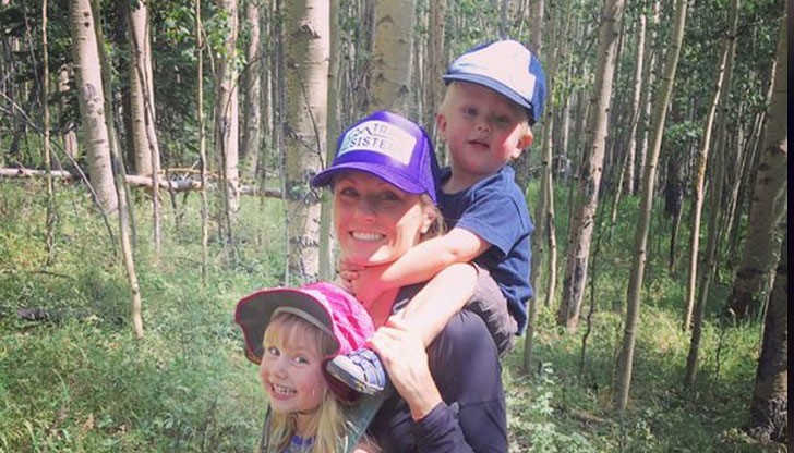 Въпросното езеро е с дължина 168 мили и се намира на границата между Юта и Аризона