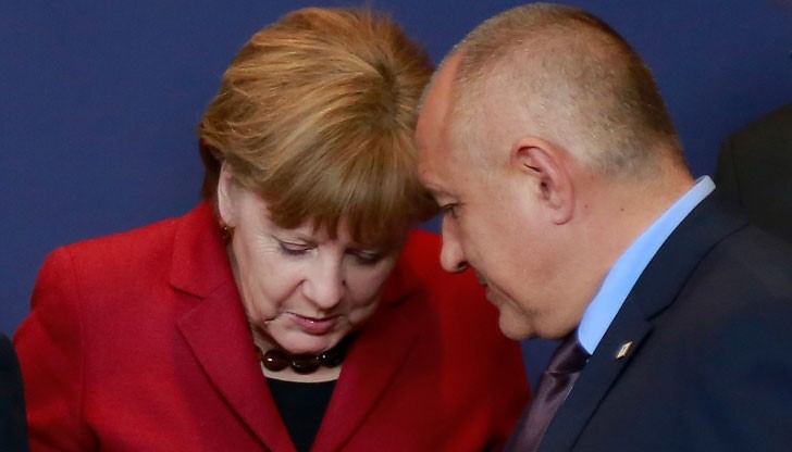 Премиерът носи със себе си карта на проблемните зони с бежанци в Турция и Сирия на срещата си с канцлера в Берлин