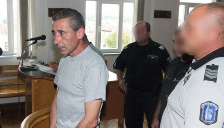 Срамувам се, че съм отгледал убиец. Вече нямам син, той е мъртъв,  казва съкрушеният старец