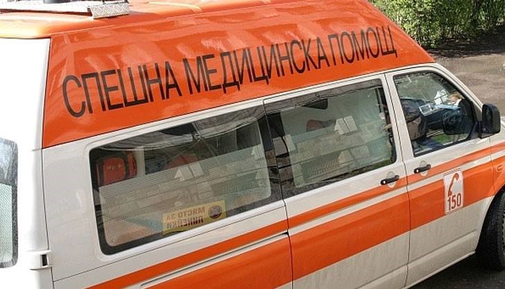 Спътникът му е настанен в болница