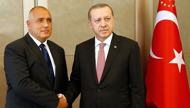 Серсеми развалиха доброто впечатление, което премиерът Бойко Борисов остави в Истанбул.