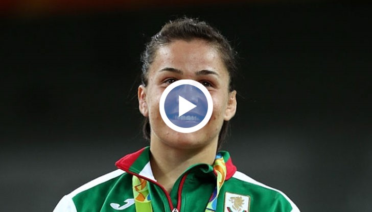 Спортистката спечели бронзов медал в категория до 48 килограма от турнира по борба