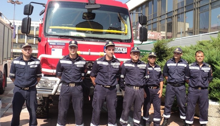 Пожарникарите ни не са обидени на това, че скопските медии пропуснали да съобщят за българската помощ