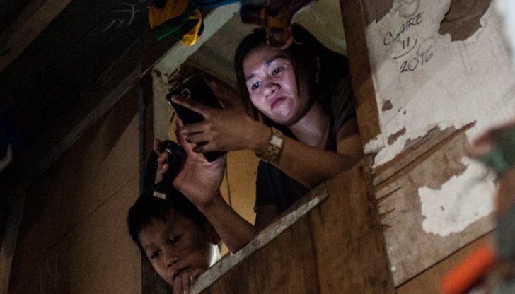 Досега Мария има 6 успешни екзекуции, а в свободното си време е срамежлива и леко нервна майка с бебе в ръце Досега Мария има 6 успешни екзекуции, а в свободното си време е срамежлива и леко нервна майка с бебе в ръце