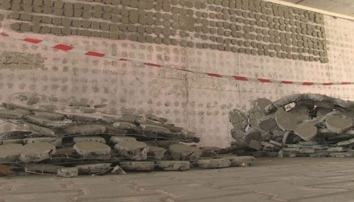 Зам.-кметът по строителството Димитър Наков поясни причините за рушащия се подлез на "новото" кръгово