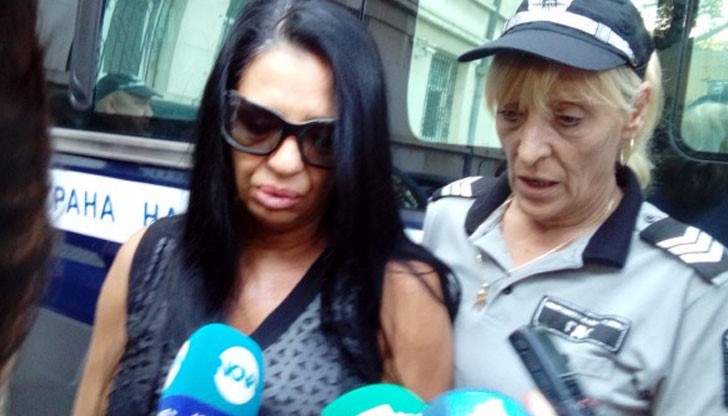 Майката на покойния съпруг на Анита Мейзер - Николай Димов, е научила от обвинената бивша Мисис България за смъртта на сина си