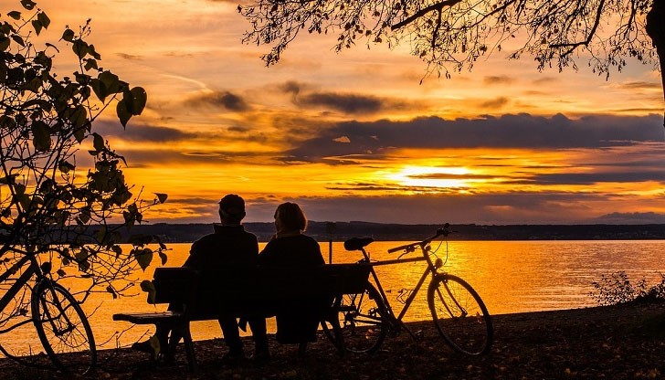 Срещали ли сте някой, с който мигновено усещате, че сте свързани? Срещали ли сте някой, с който мигновено усещате, че сте свързани?