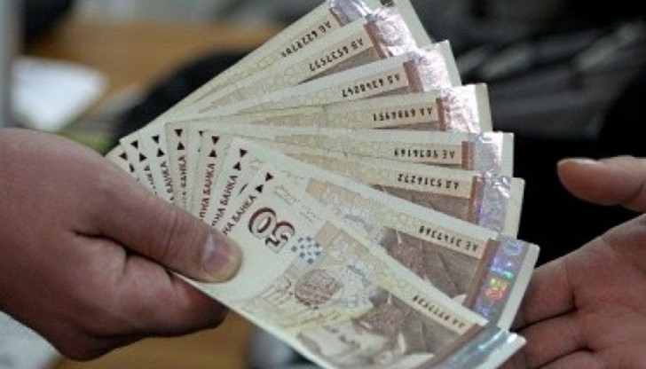 Вдигането на данъците било мярка за осигуряване на допълнителни приходи Вдигането на данъците било мярка за осигуряване на допълнителни приходи