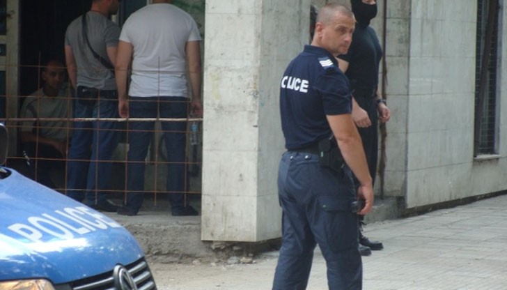 Мъжът бил чут от сервитьори да казва по телефона: Ще взривя МОЛ-а Мъжът бил чут от сервитьори да казва по телефона: Ще взривя МОЛ-а